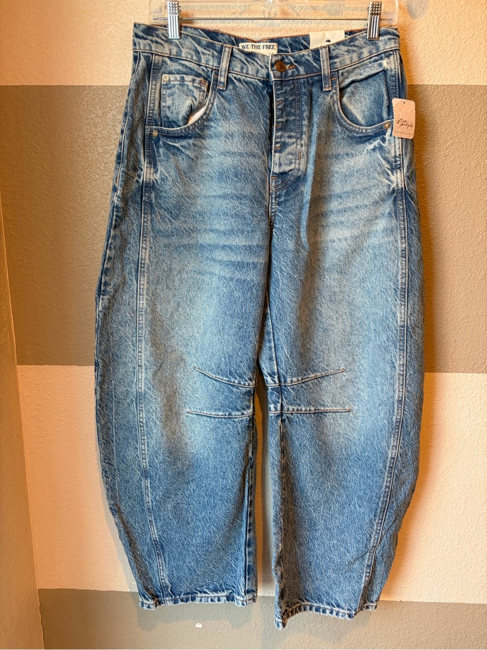 NWT Free People We the Free Women’s 26 Good Luck Mid Rise Barrel Leg Jeans - Picture 5 of 16